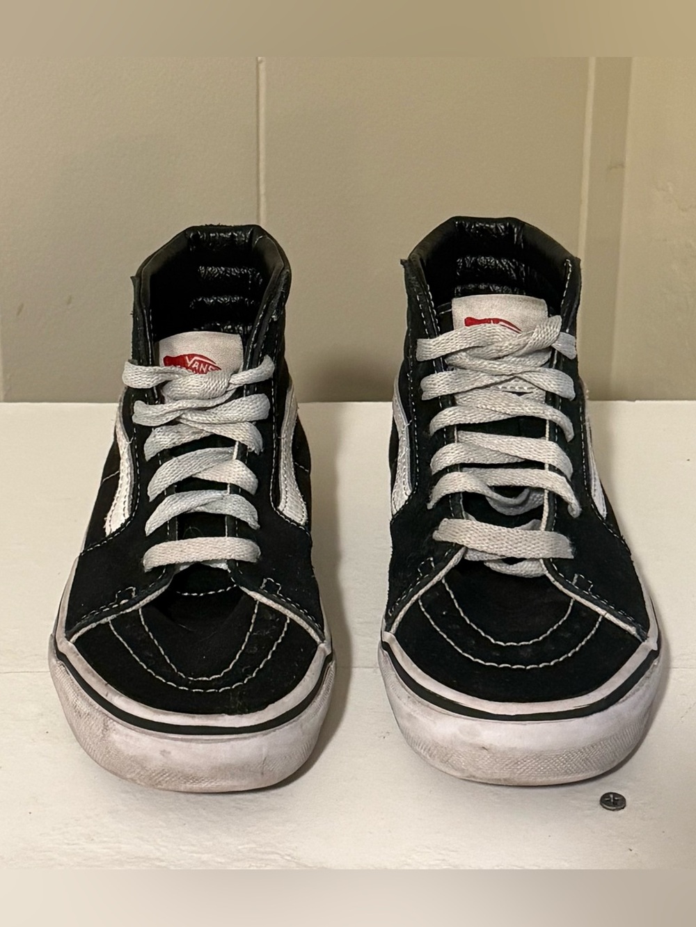Vans Black and White High-Top Skate Sneakers 1-1.5